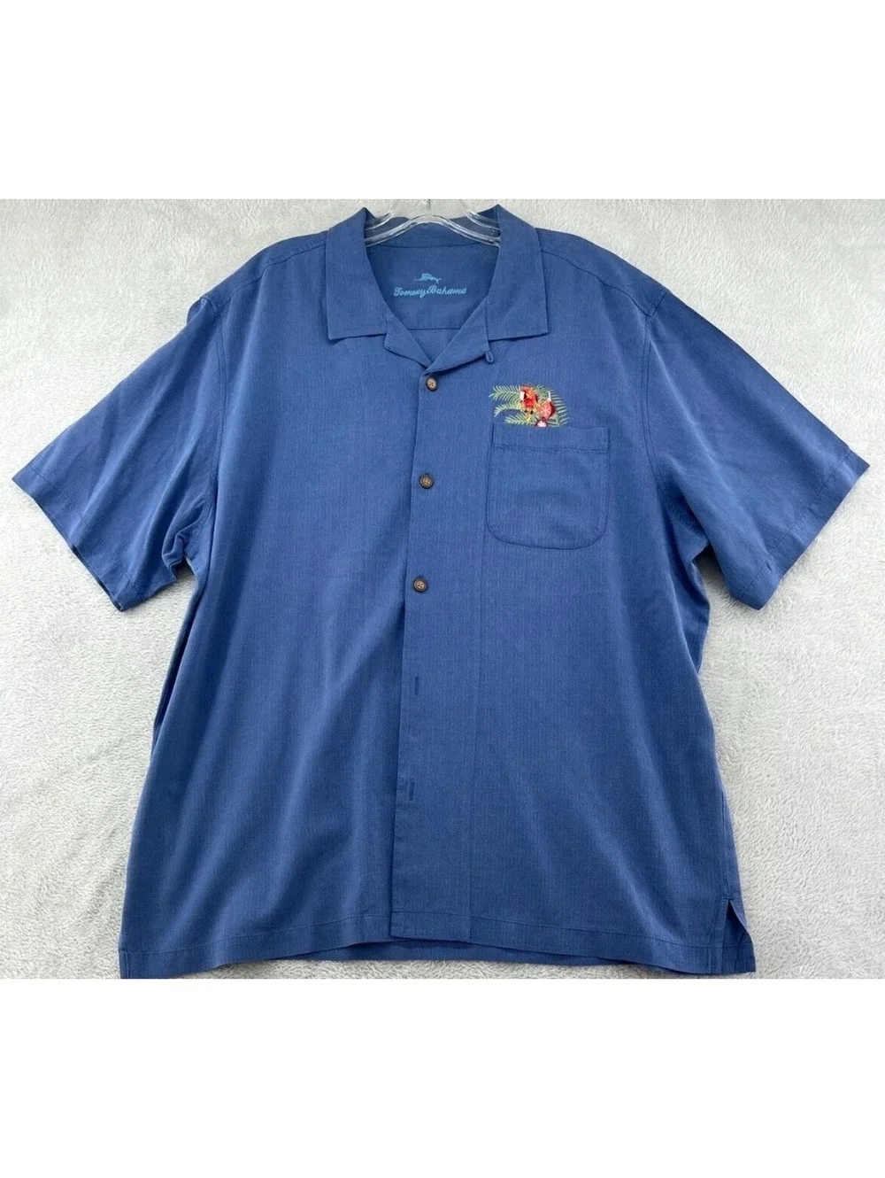 Blue Tommy Bahamas men’s size XL Hawaiian shirt